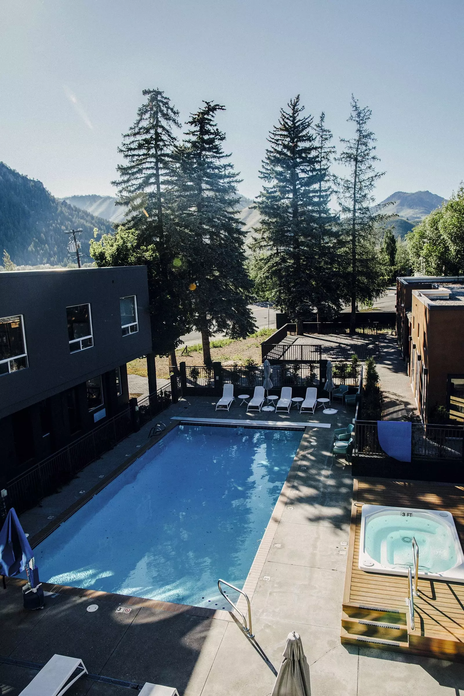 Hotel Ketchum Pools