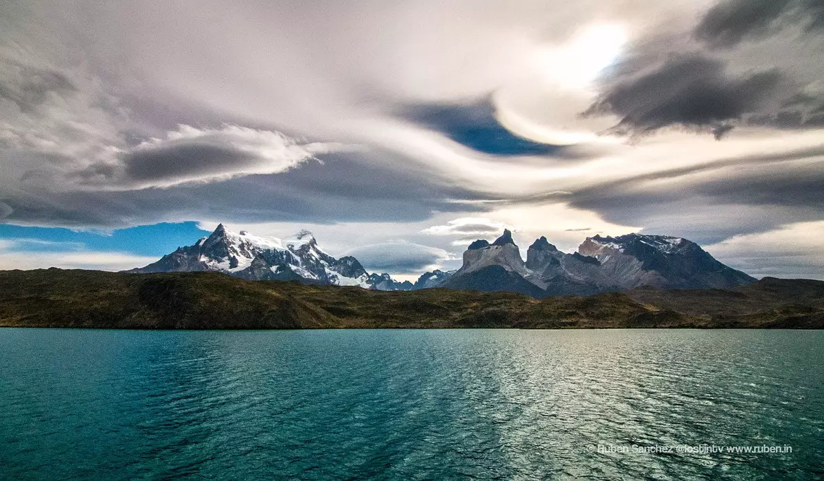 Videoen for å utforske den naturlige uendeligheten i Torres del Paine nasjonalpark