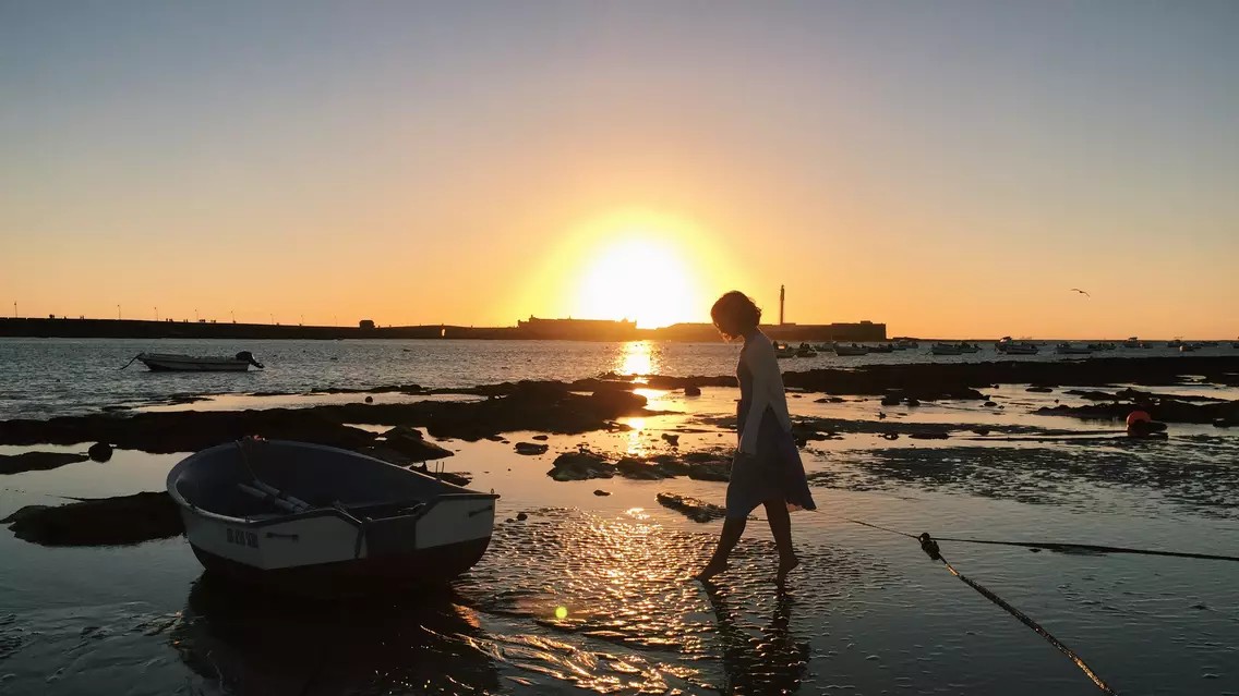 Cádiz Romantik: bandar menjadi lembut