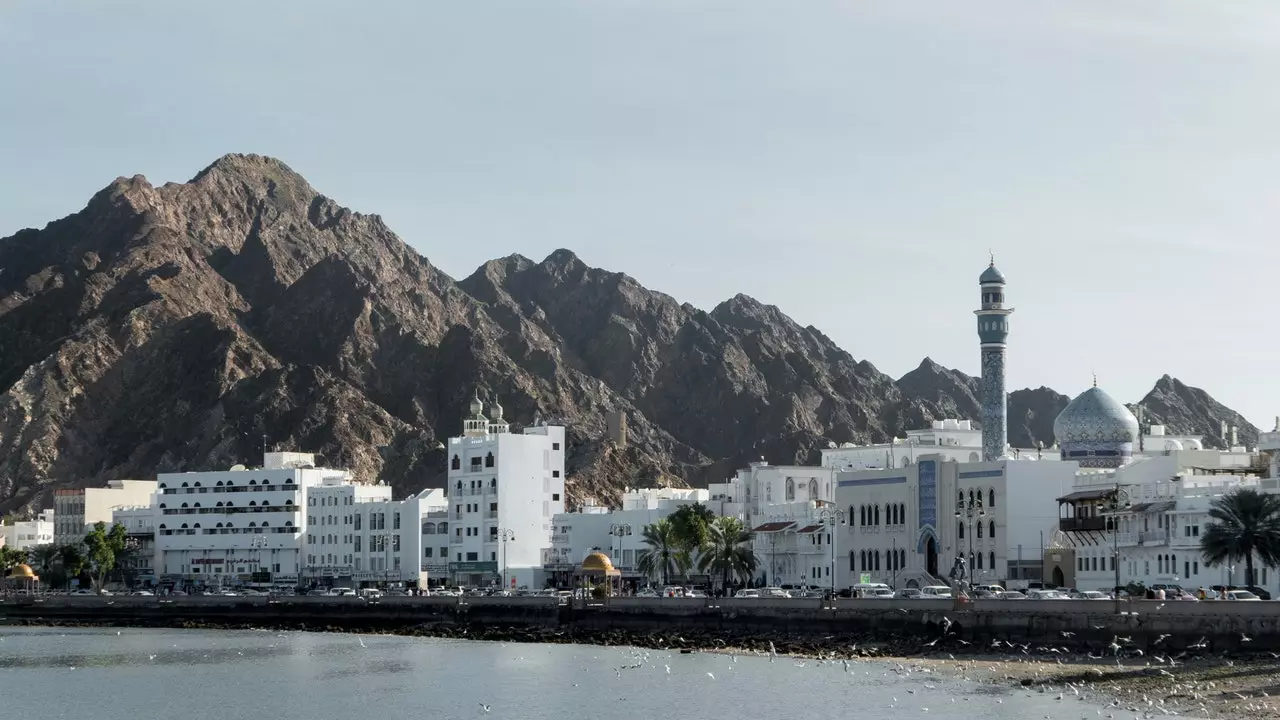 L'Oman consente l'ingresso senza visto ai viaggiatori spagnoli (e in altri 100 paesi)