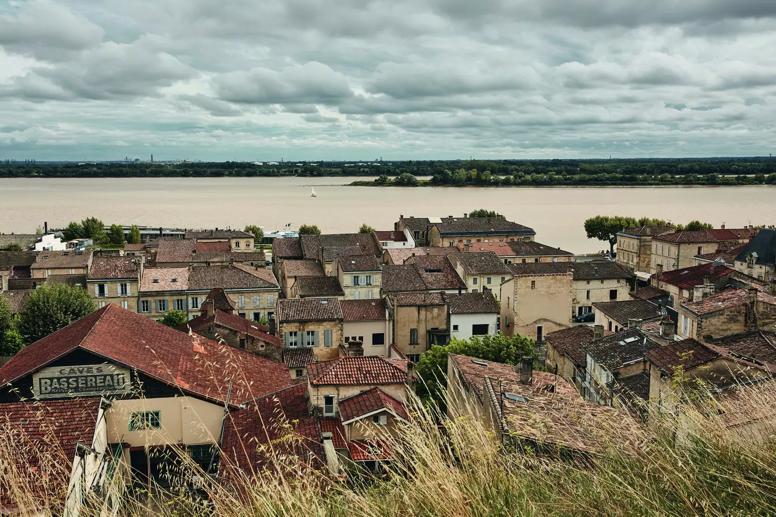 làng Bourg