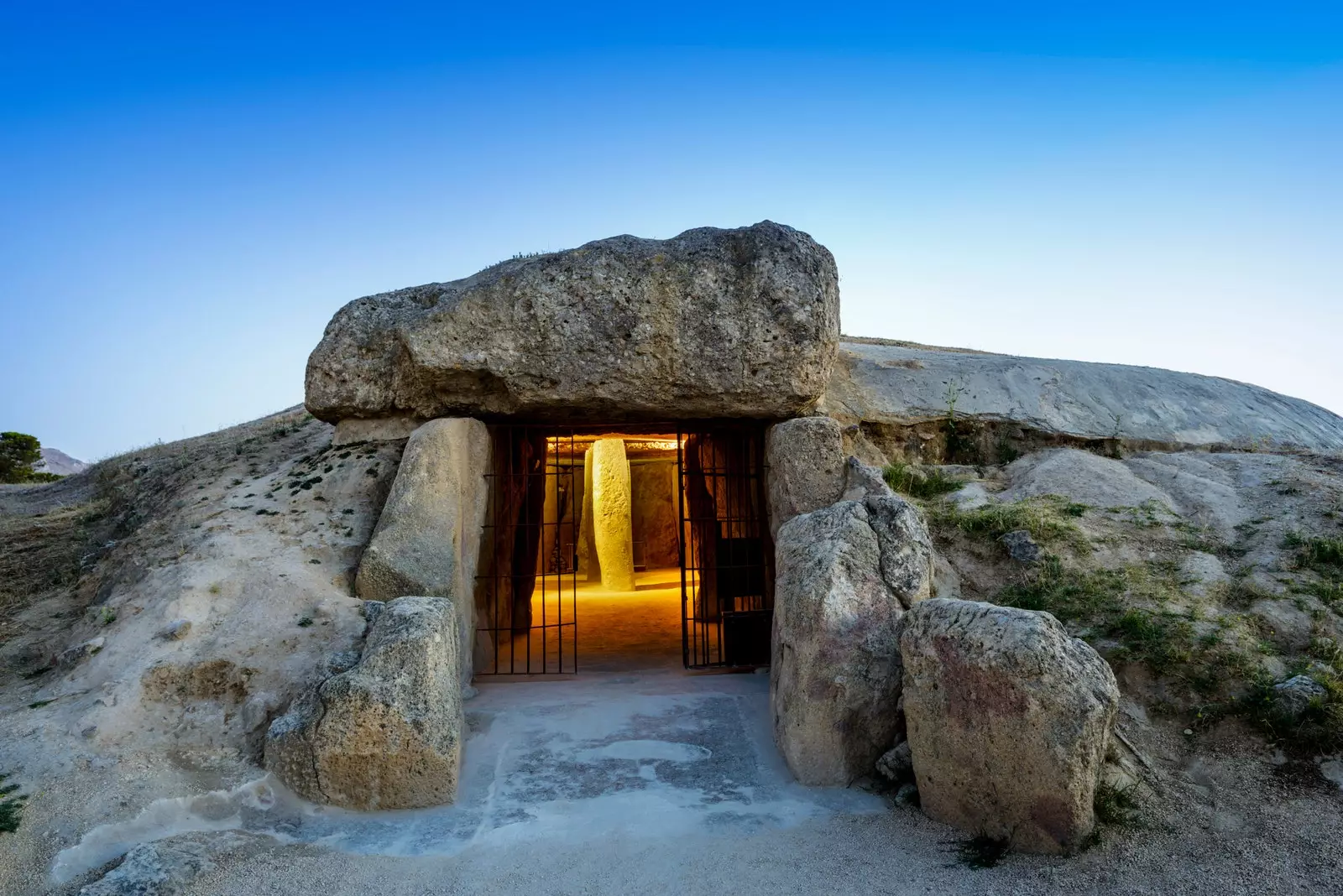 Dolmen vu Menga an Antequera