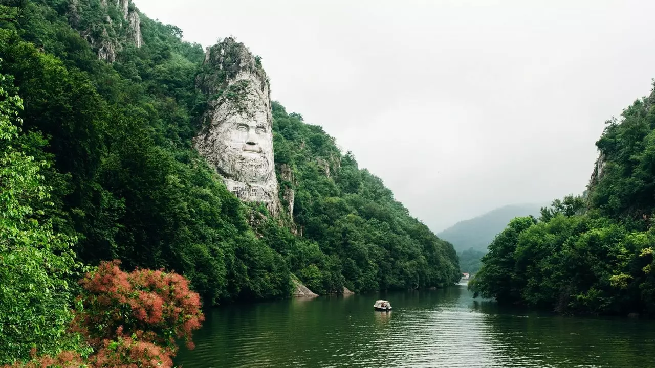 Eisen Tore: d'Karpaten an de Balkan vun der Donau