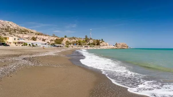 Mindennek ellenére La Araña strandja jól néz ki néhány ugráshoz...