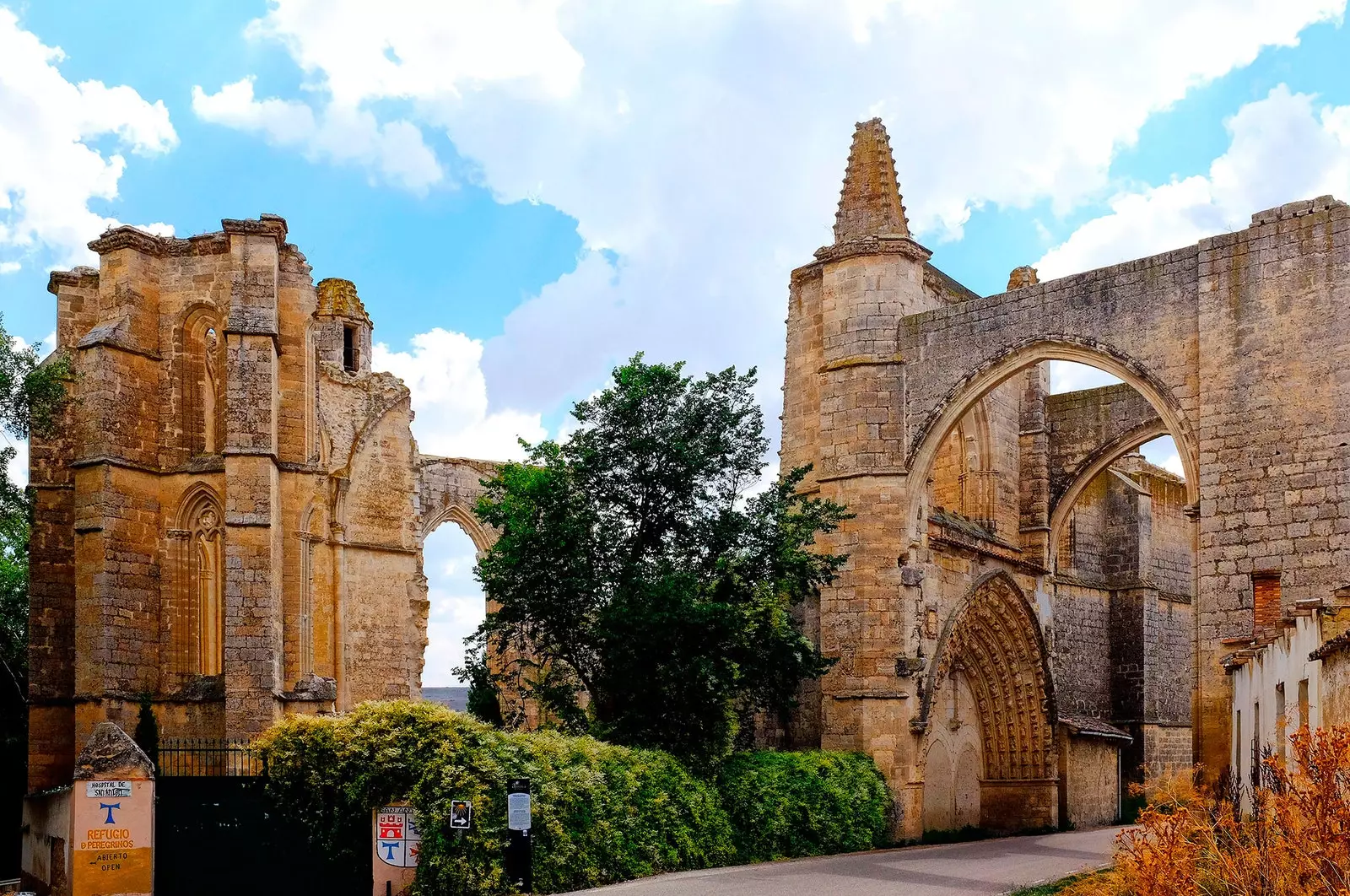 San Anton monastırının xarabalıqları