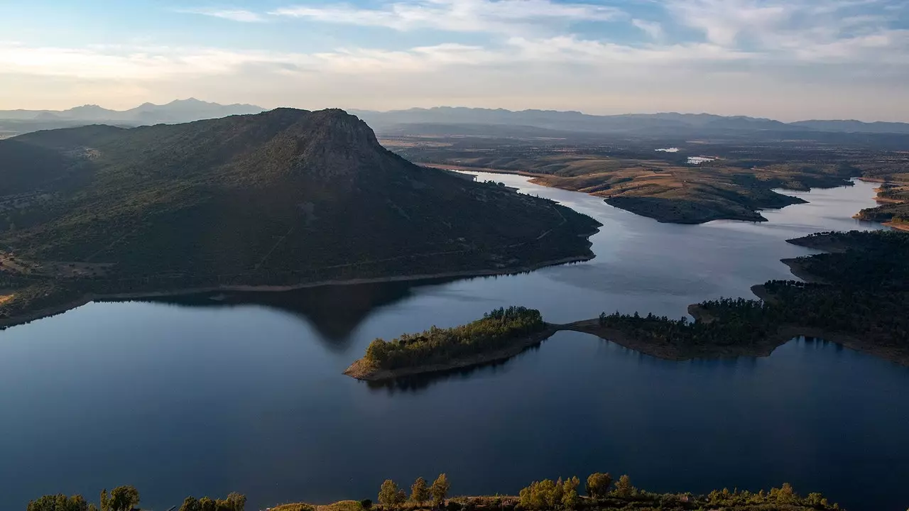 Khu dự trữ sinh quyển La Siberia: Extremadura mà bạn chưa từng tưởng tượng