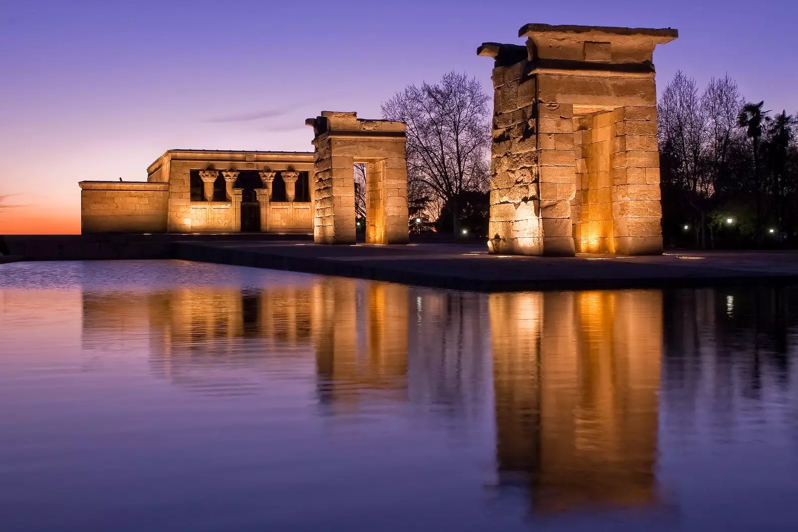 Apus de soare la Templul lui Debod