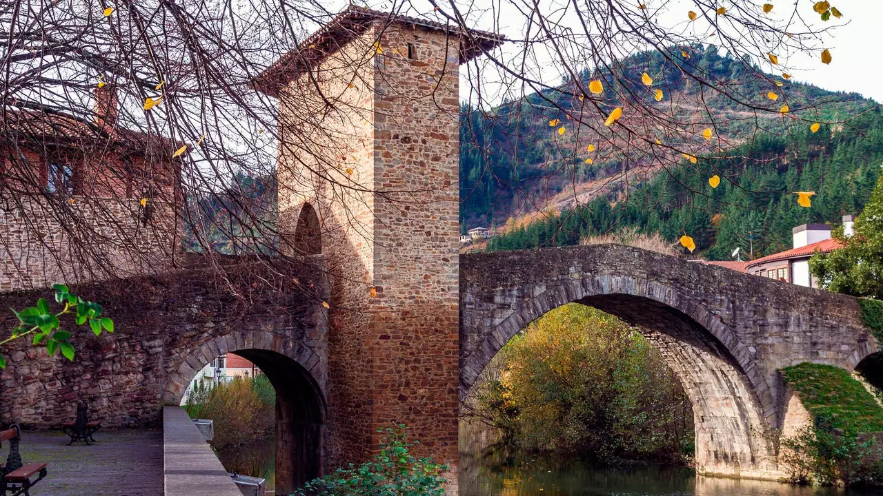 Balmaseda, txapelas, putxeras un dzīvo kaislību pilsēta