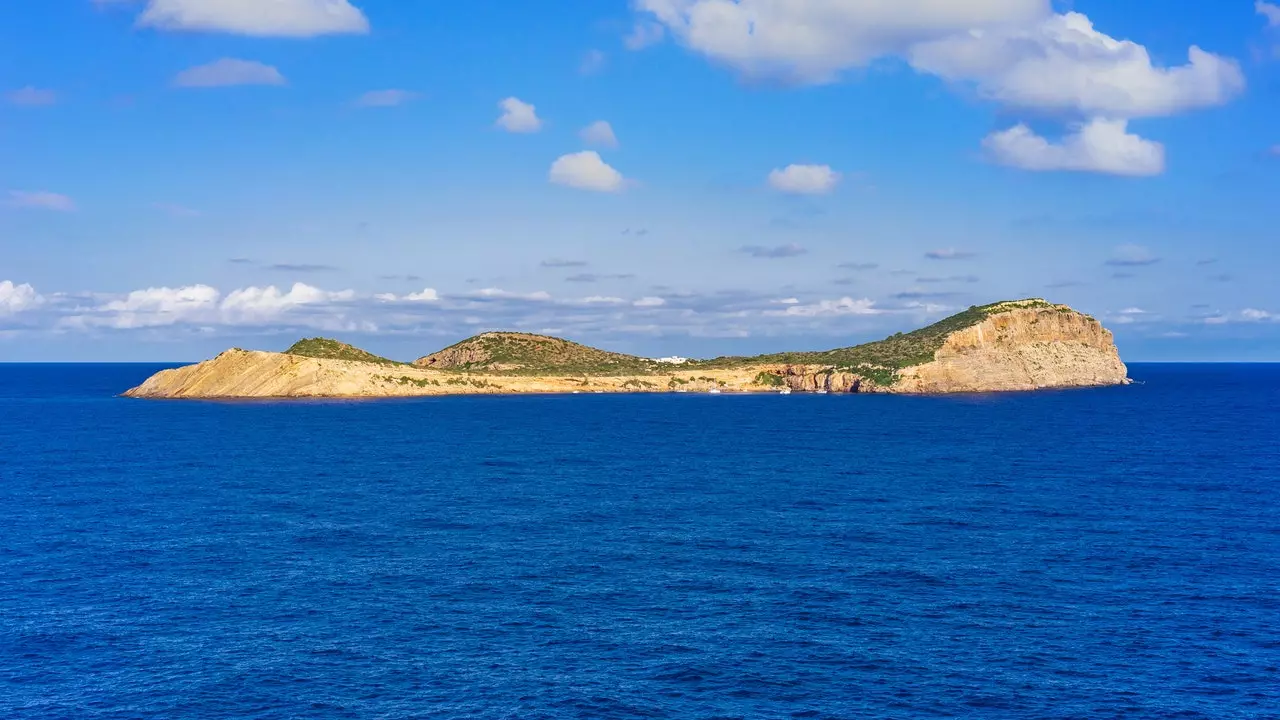 Prodaje se privatni otok u Mediteranu. Tagomago Reason