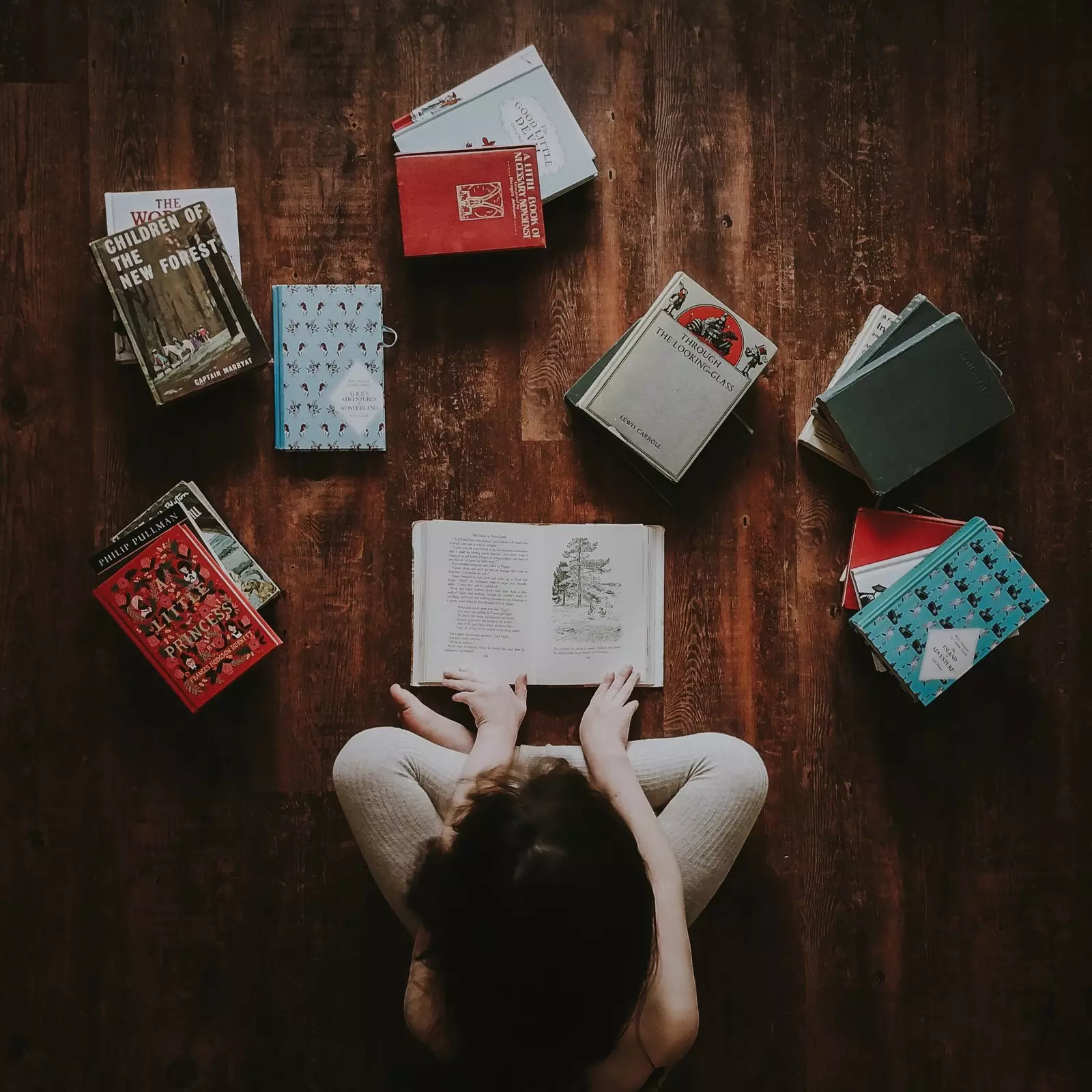 Ti essensielle feministiske bøker ifølge Kindle.