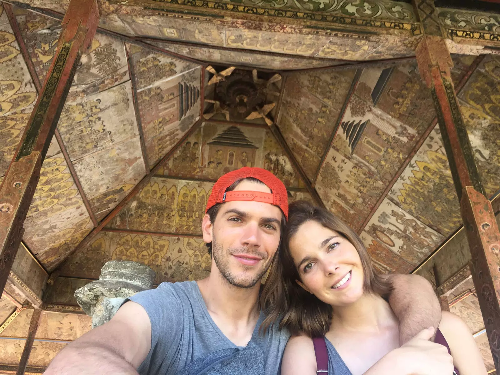 Marc Clotet und Natalia Snchez ein Wohnmobil, um Covid19 zu beenden