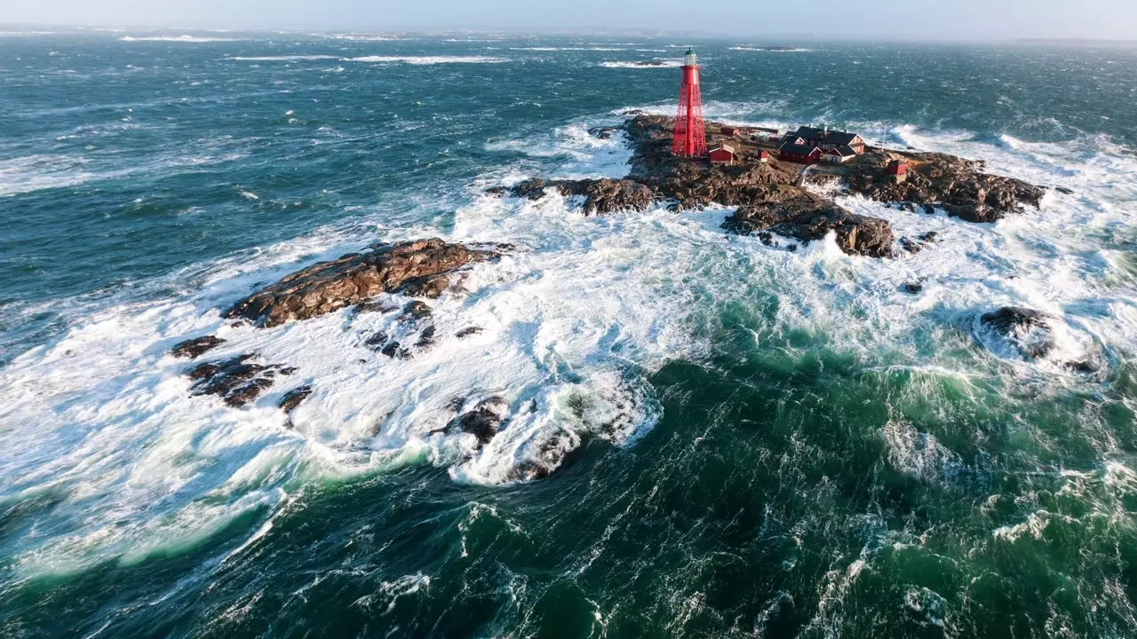 Pater Noster, hættulegasti vitann í Svíþjóð þar sem þeir hafa nú opnað tískuverslun hótel