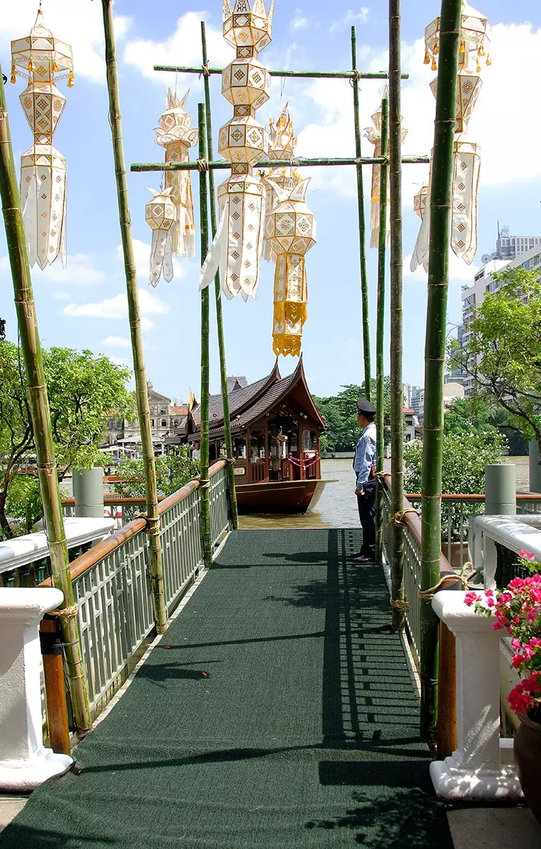 Râul Chao Phraya de la Hotelul Mandarin Oriental din Bangkok