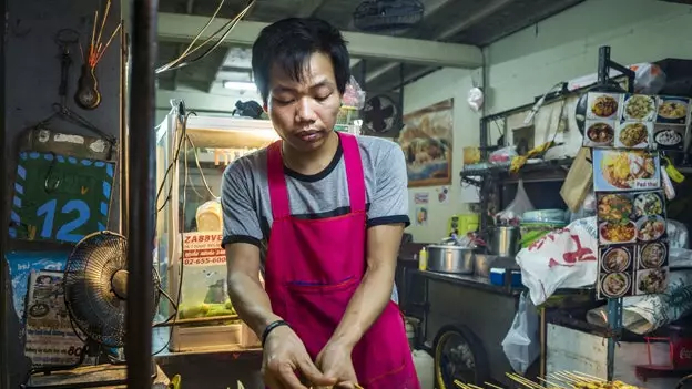 Bangkoks street food-mecka försvinner