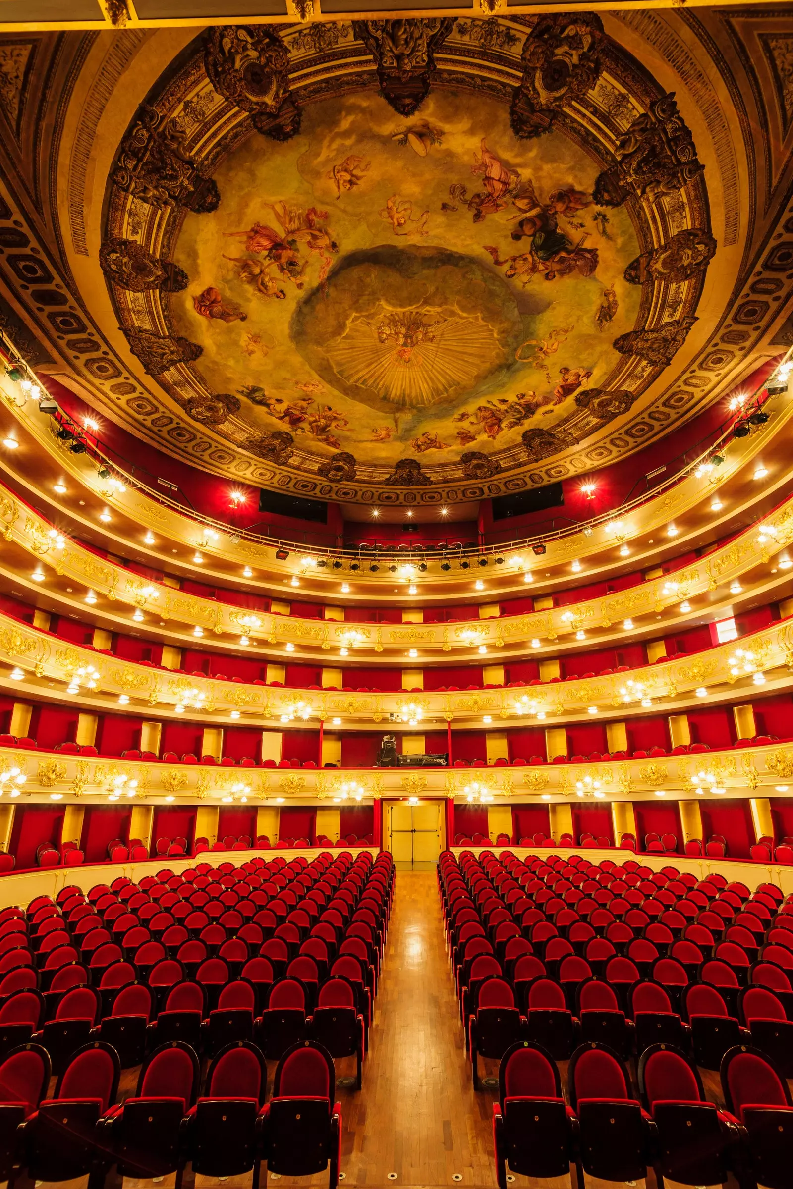 Sala Gran teatri direktori 1857 yil Palma de Mallorca.