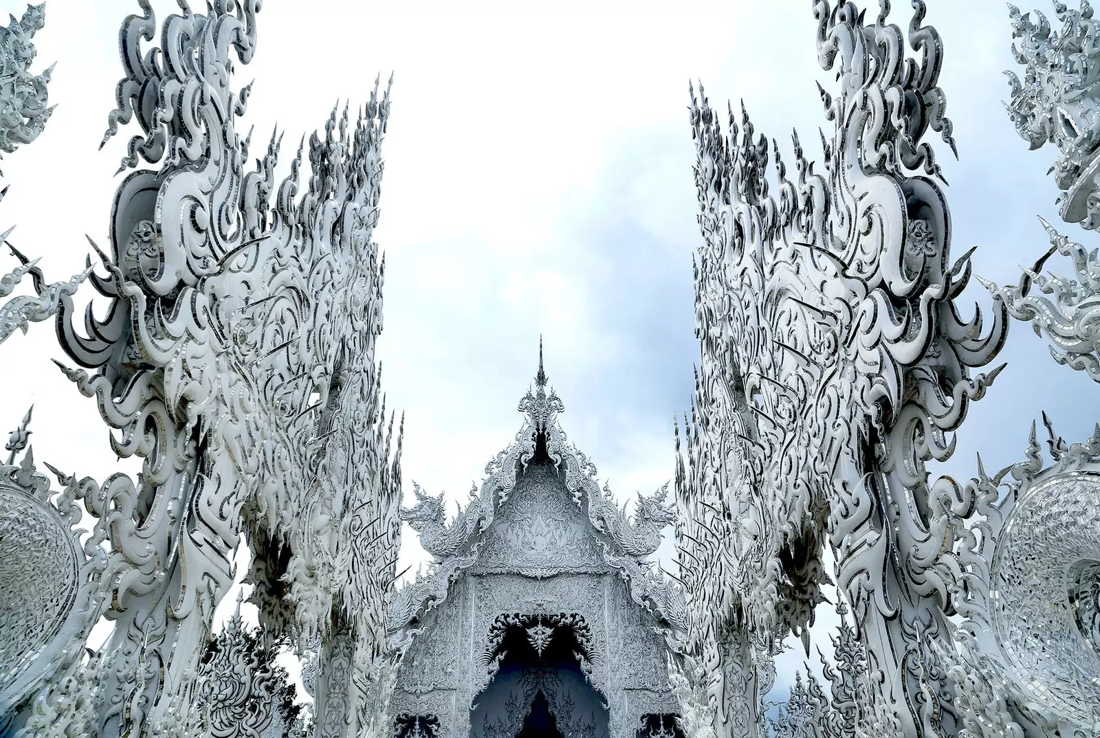 Tempju Wat Rong Khun f'Chiang Rai