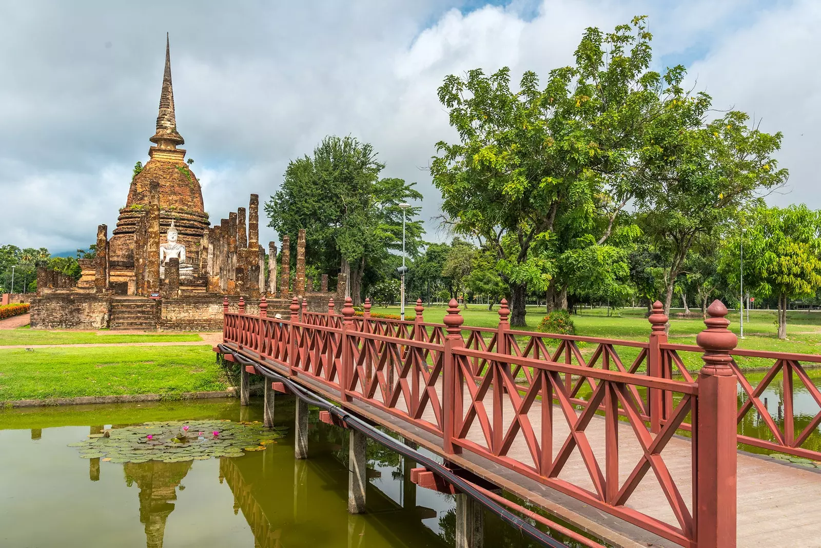 Sukhothai objavujeme najslávnejšiu minulosť Thajska