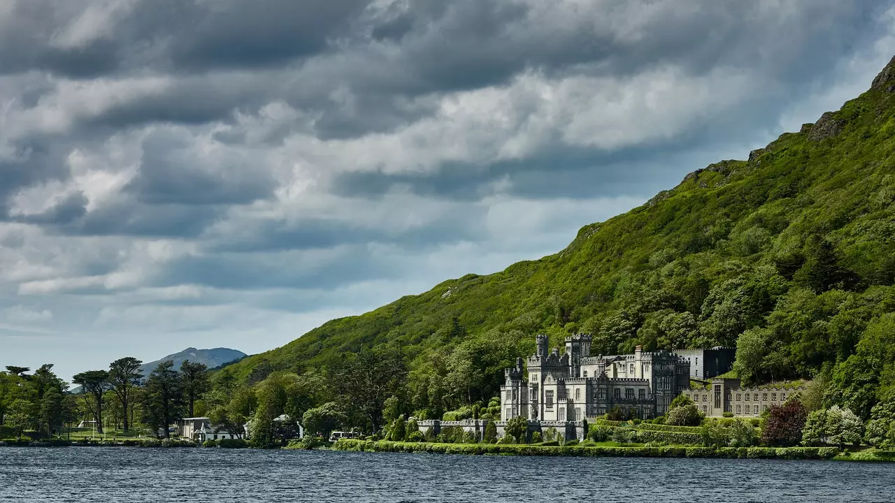 Irland öppnar igen sina gränser för internationell turism