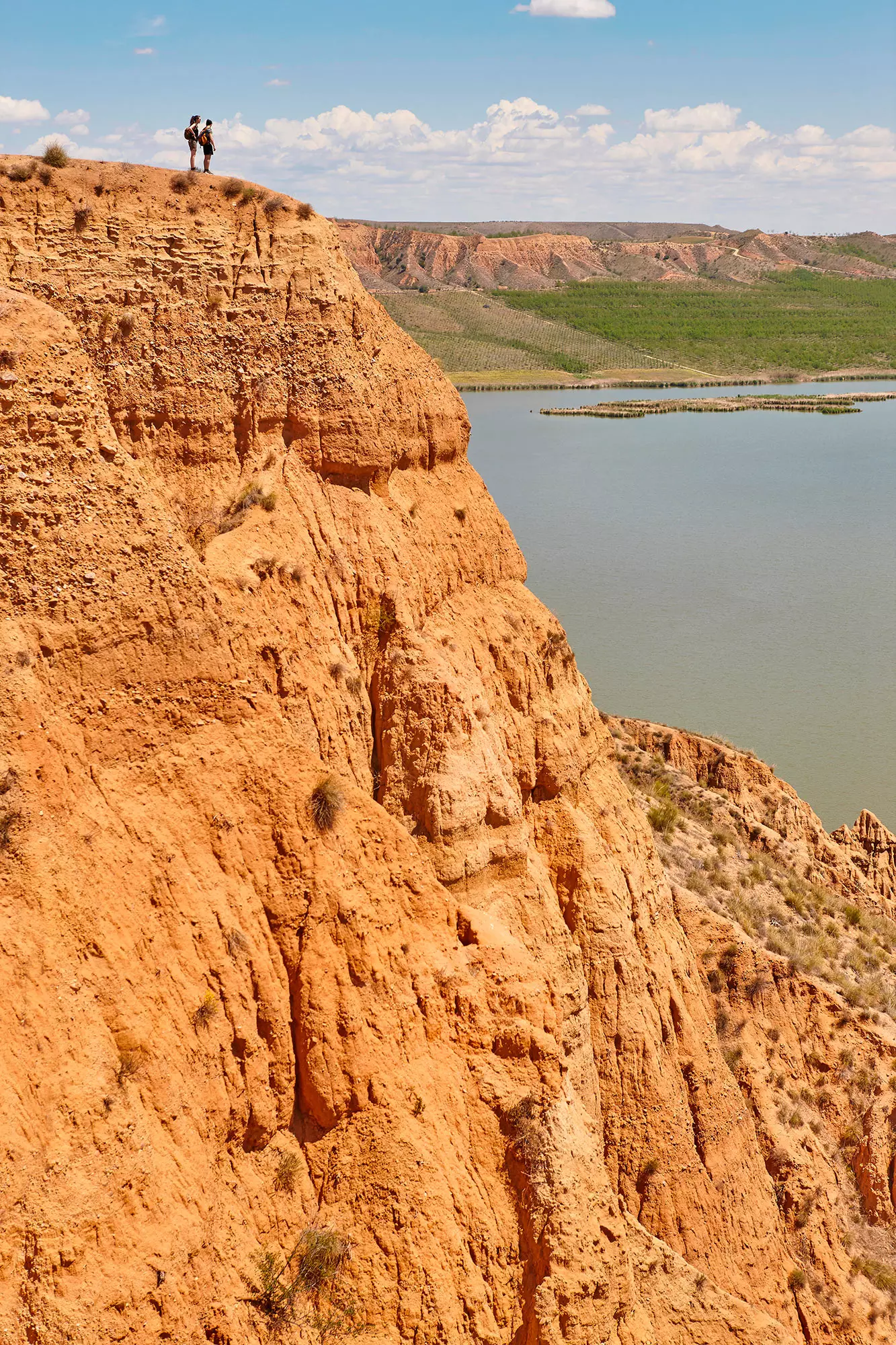 Burujon Canyons