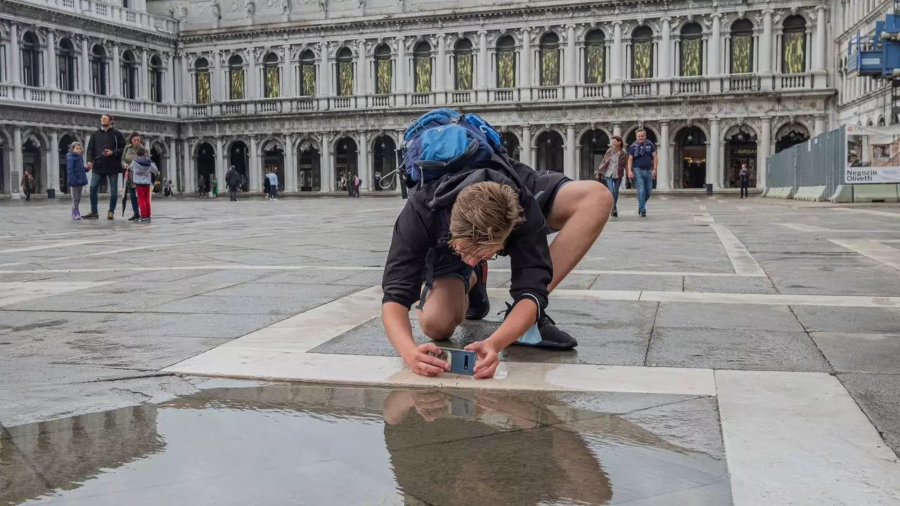 Historic day for Venice: for the first time the 'acqua alta' does not flood the city thanks to the Moses dam