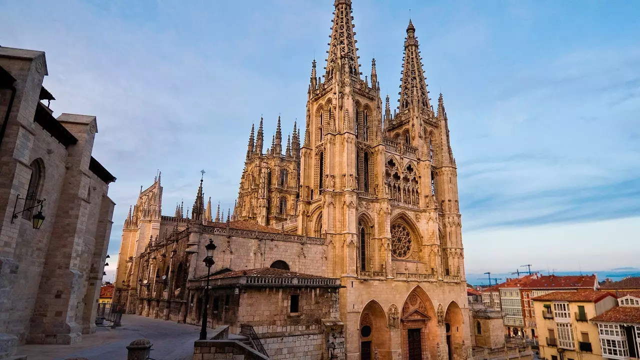 Burgos katedral fyller 800 år (och ser intakt ut)