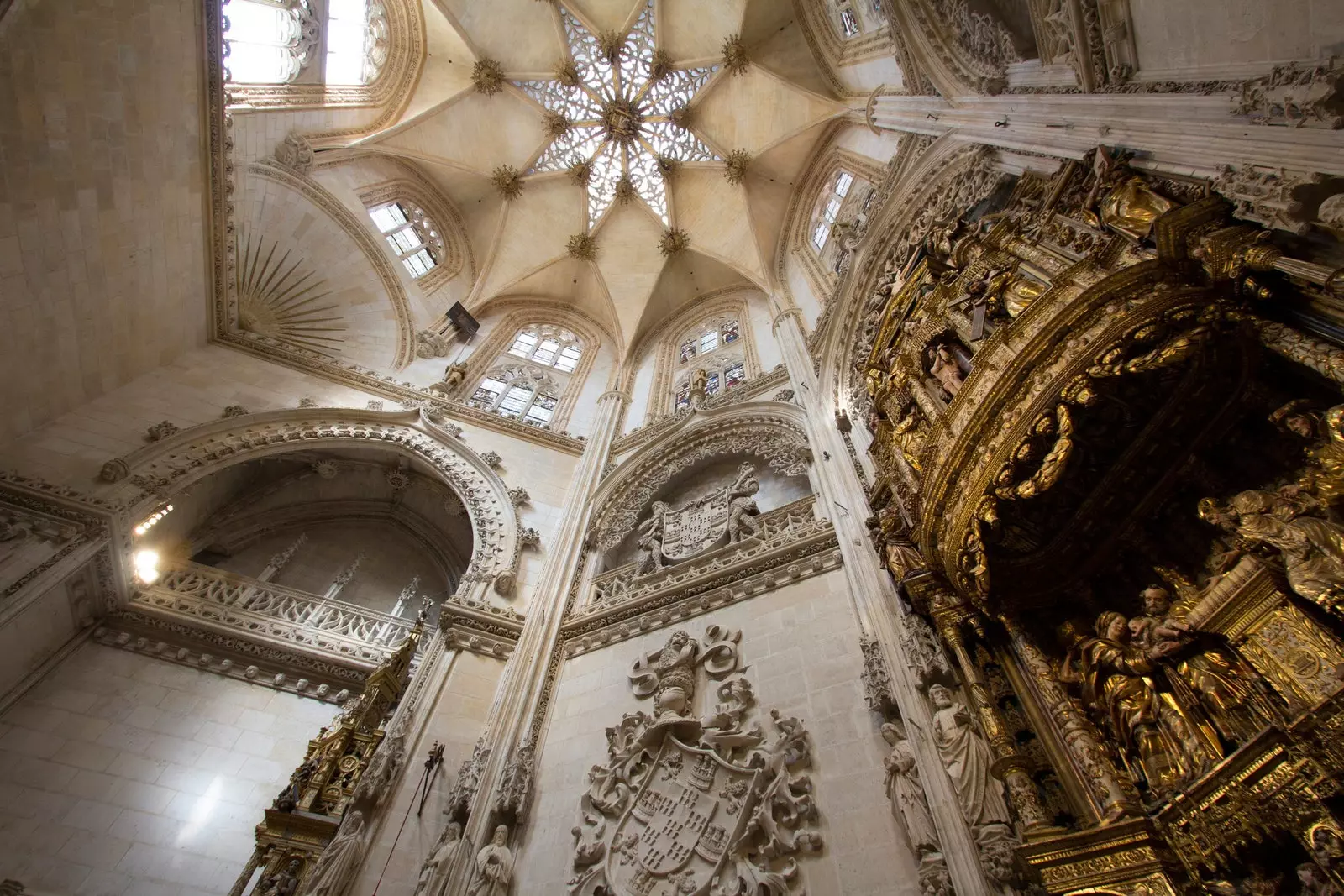 Interieur van de kathedraal van Burgos Burgos