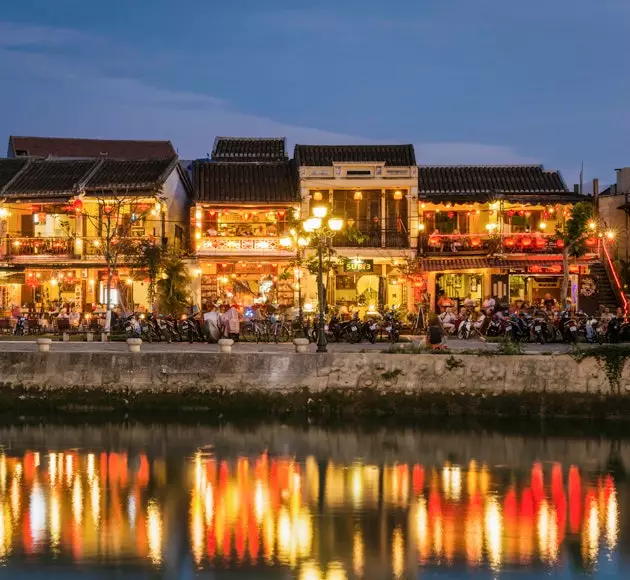 Lentera malam Hoi An