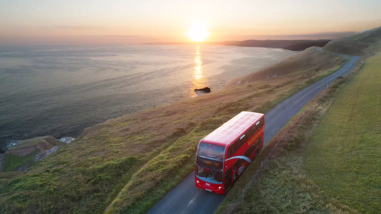 18 landen in 70 dagen: de luxe busreis van New Delhi naar Londen