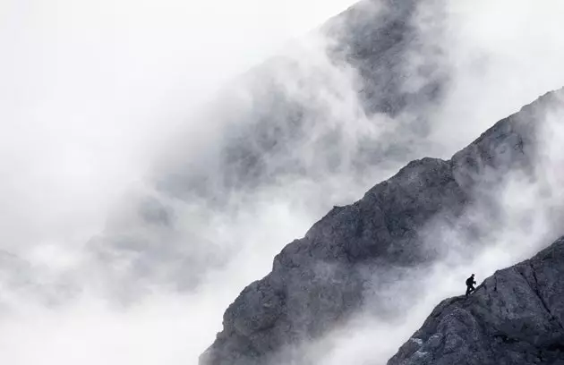 Triglav Ulusal Parkı'ndaki zirveye tırmanış