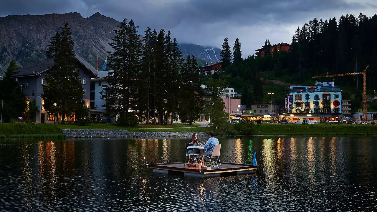 Vrhunski spoj je ovo izletište usred švicarskog jezera