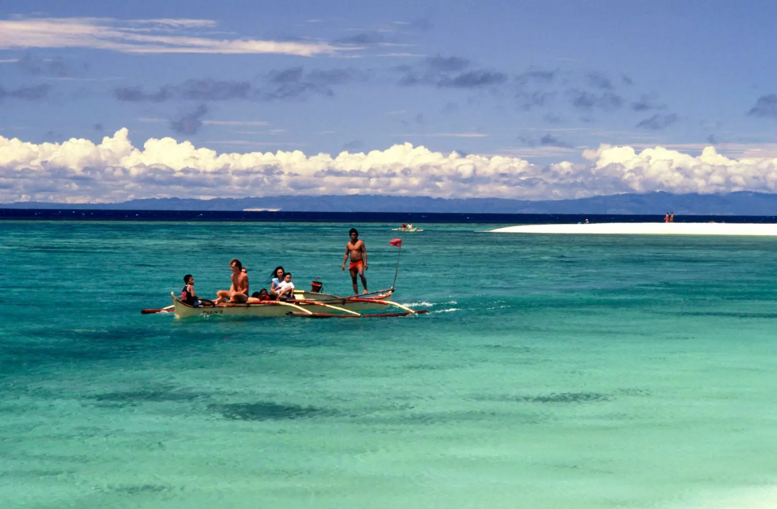 Dans l'arrière-plan White Island