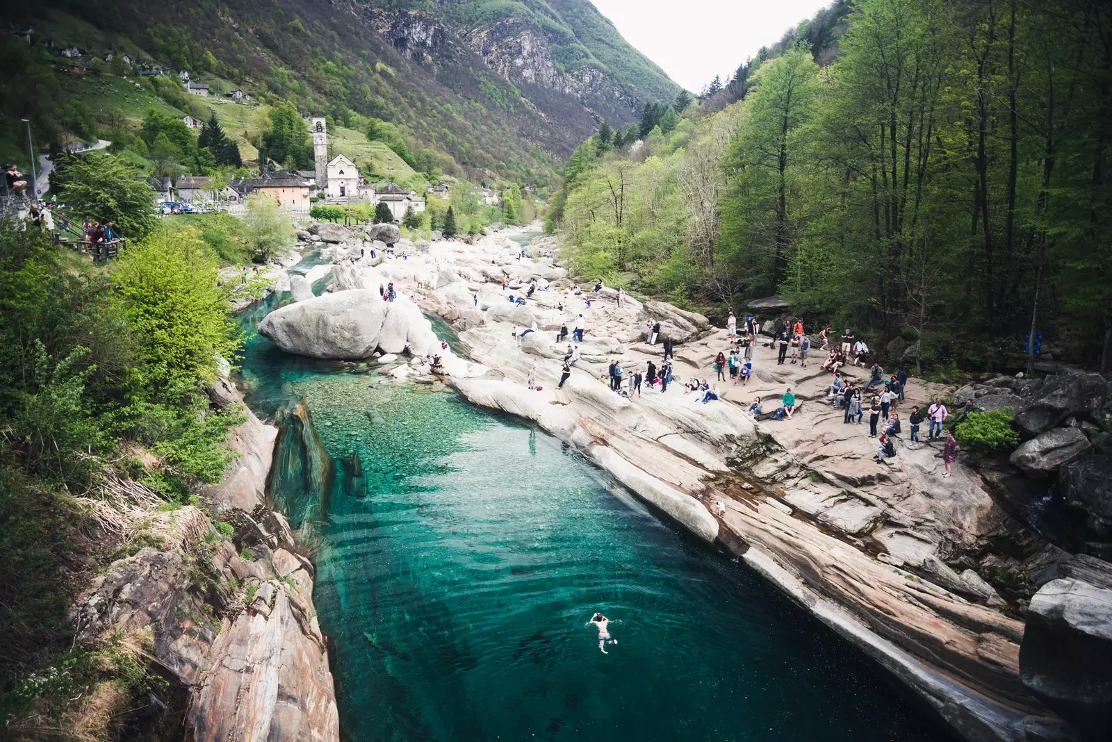 Où trouver les eaux les plus cristallines du monde