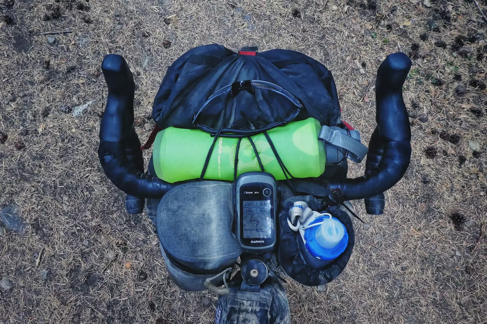 Bikepacking prázdné hory Španělsko