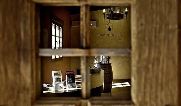 Camino Alto Wineries