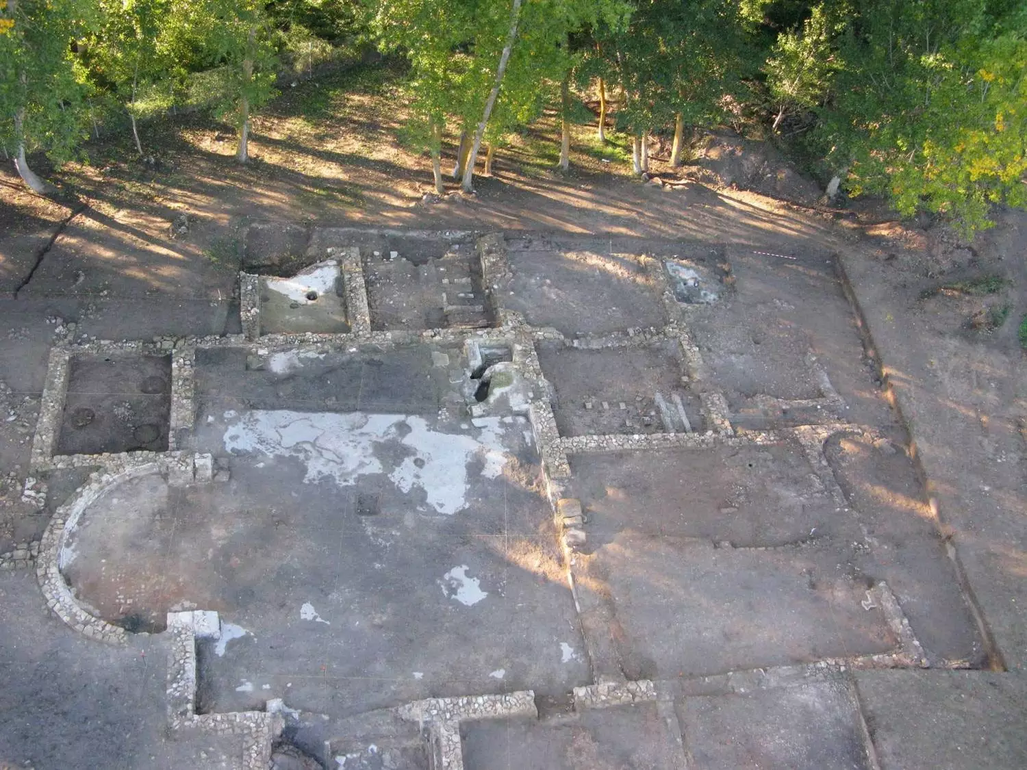 Fouilles du bain de Noheda