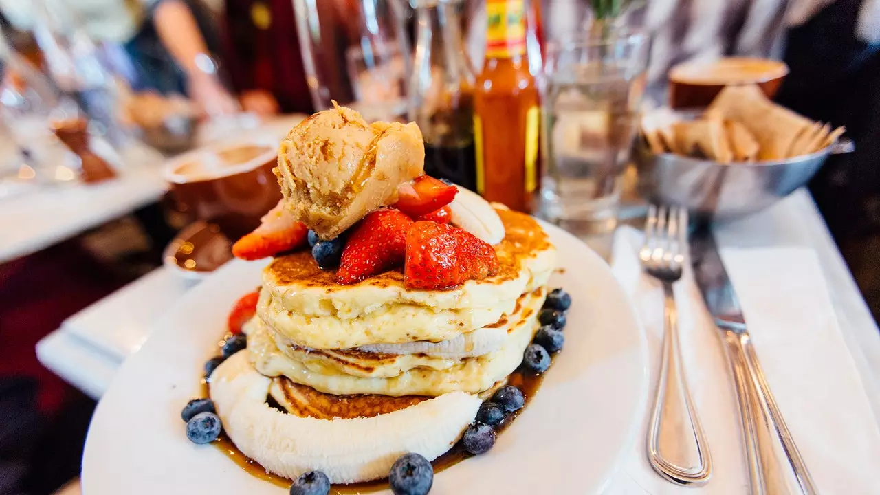 Lapan sarapan pagi yang menarik di New York