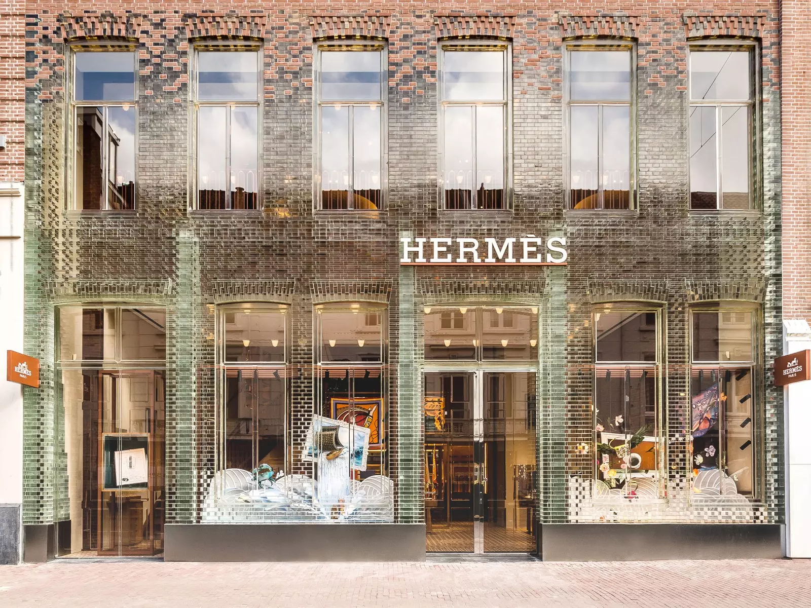 Hermès