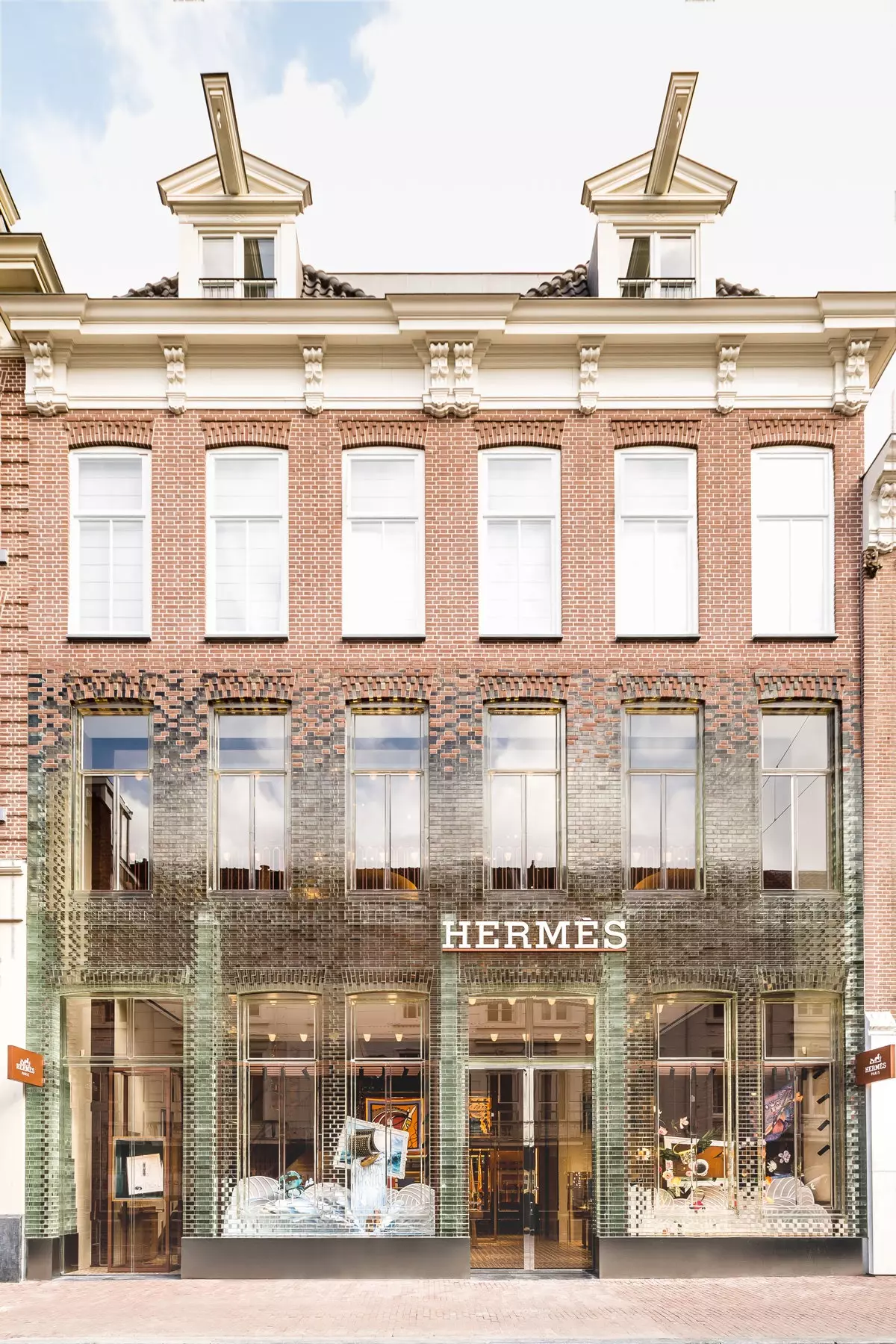 Hermès