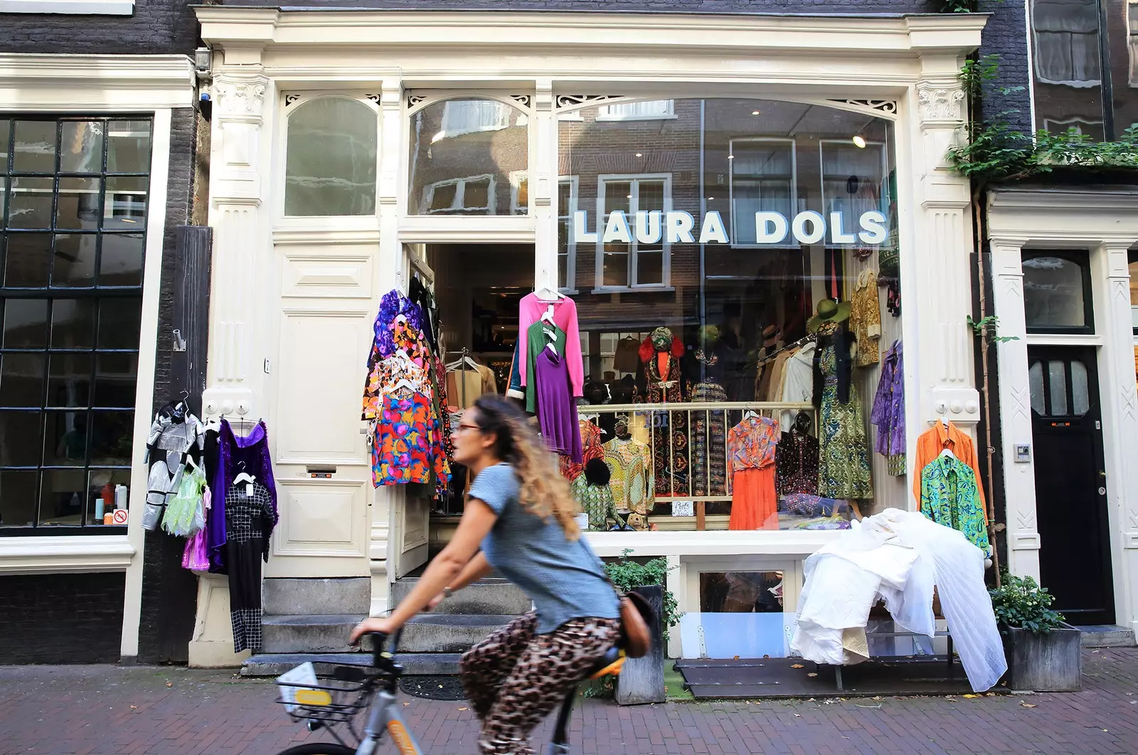 Η Laura Dols στο 7 Wolvenstraat