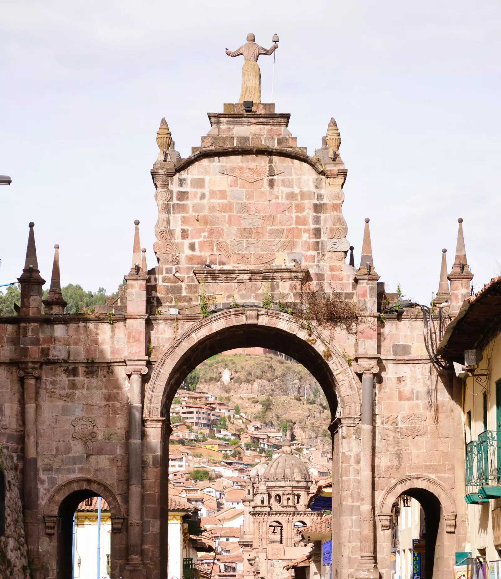 De boog van Santa Clara in Cuzco.