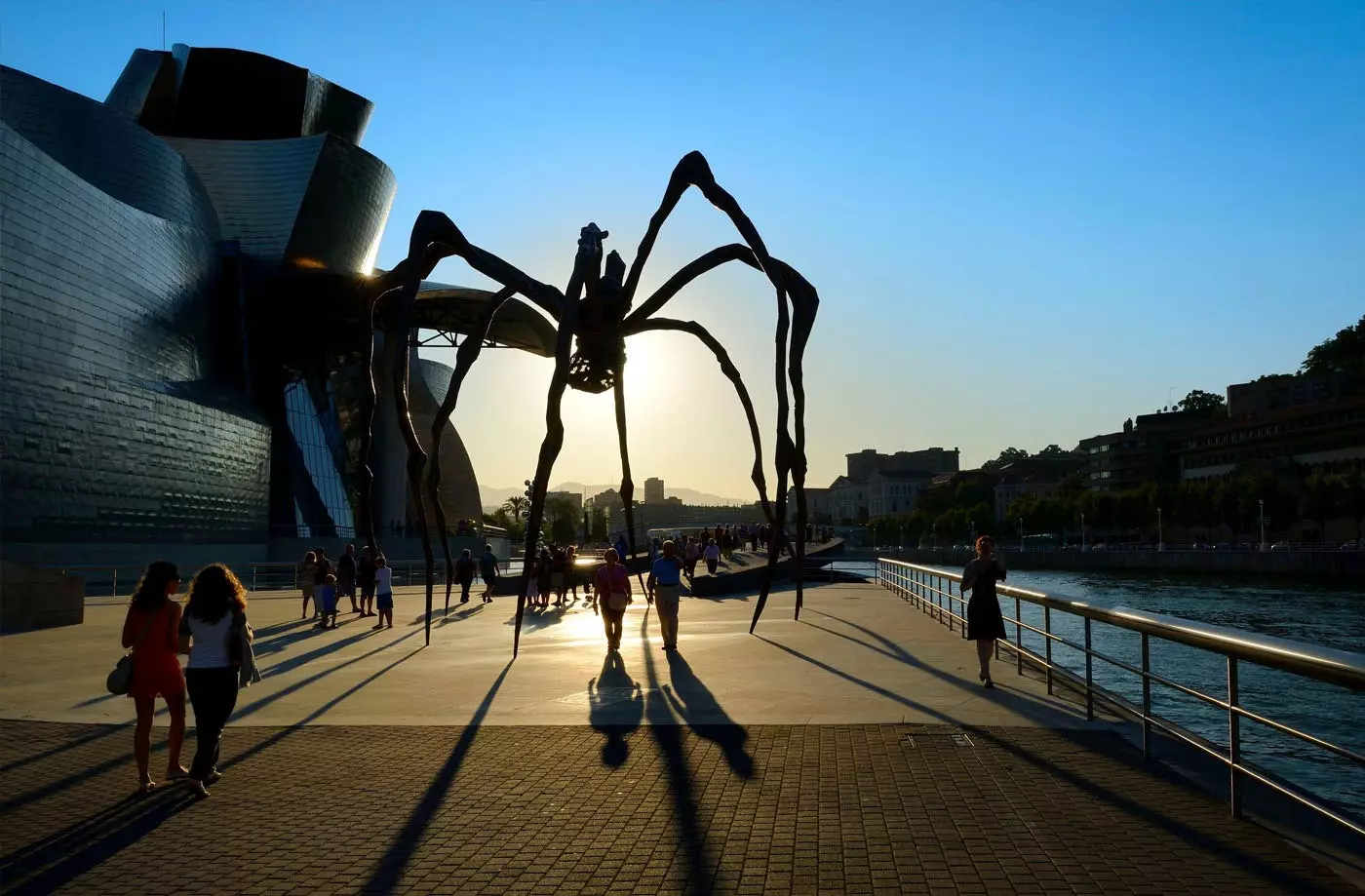 Não, Bilbao não é mais cinza...