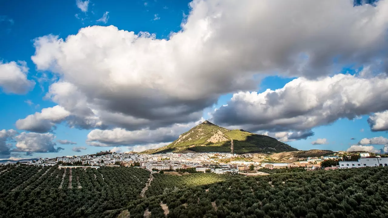 Rute o el poble subbètic de les flors, les rutes i les vistes