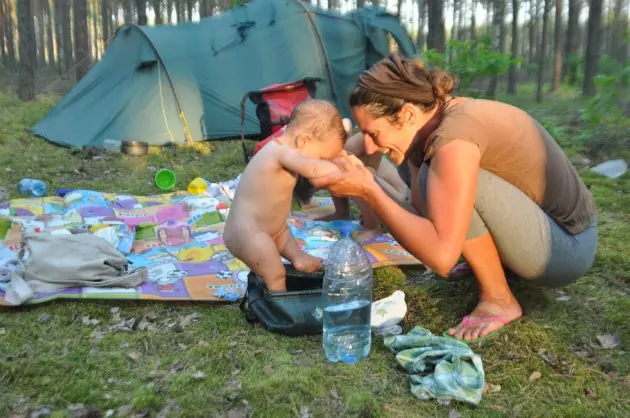 Ta družina je sedem let potovala po svetu s kolesom