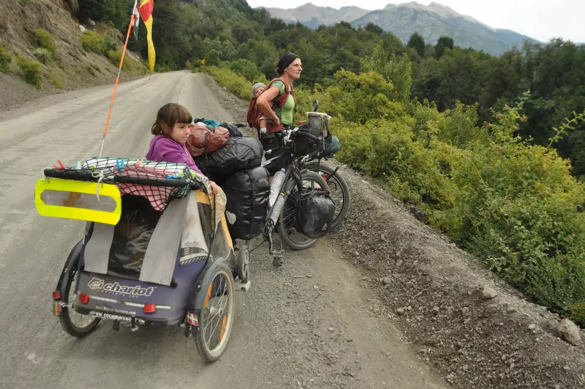 Esta família viaja o mundo de bicicleta há sete anos