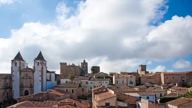 What do you miss about Cáceres now that you live abroad?