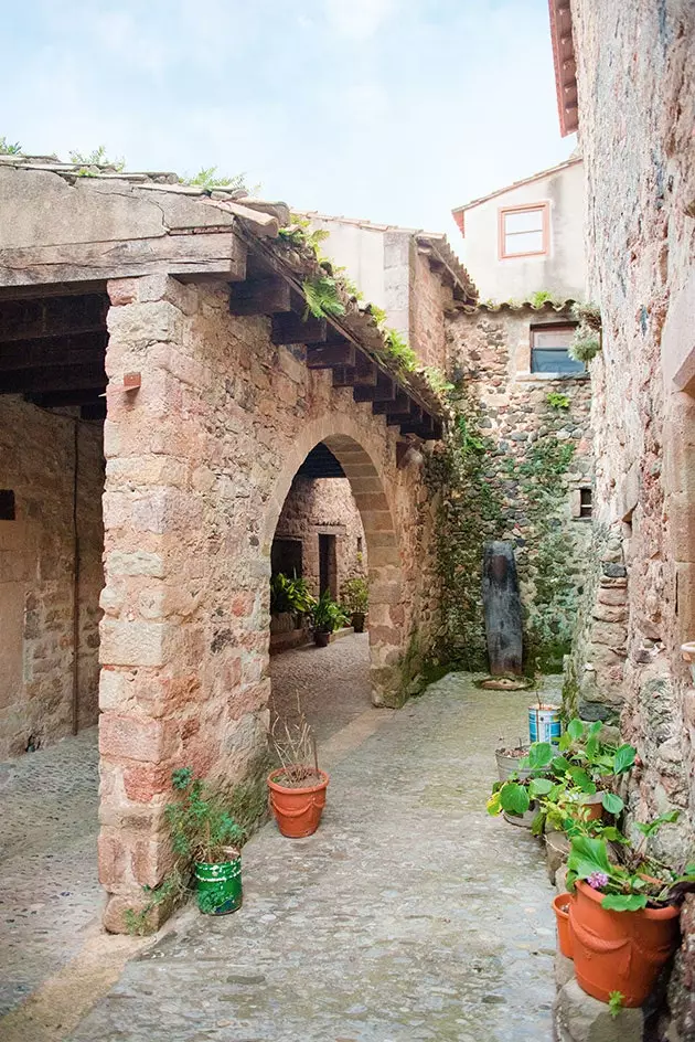 A detail of the streets of Santa Pau