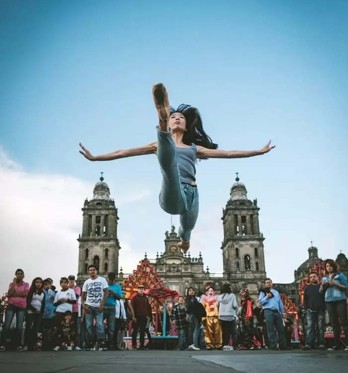 Acest fotograf aduce baletul pe străzile din Mexico City