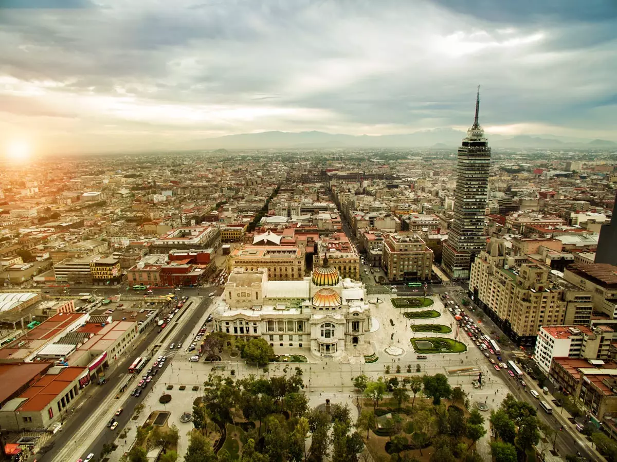 20 Grënn alles ze verloossen an zu Mexiko City ze liewen