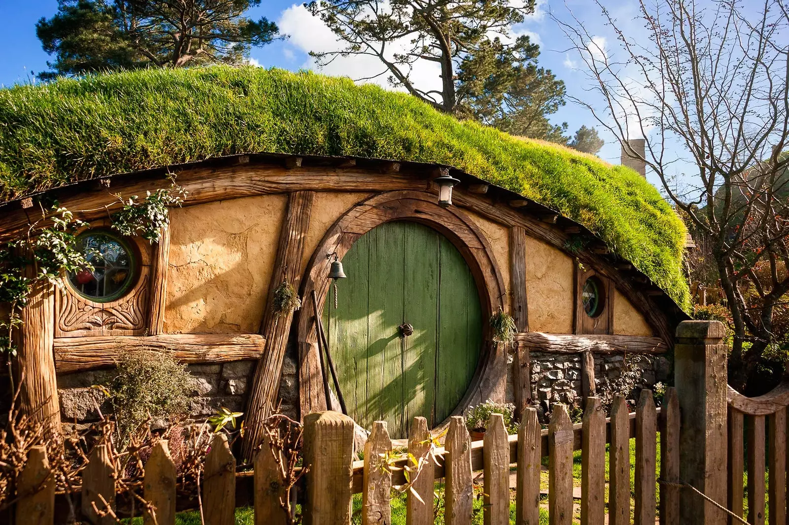 Một trong những ngôi nhà họ xây cho 'Chúa tể của những chiếc nhẫn' và 'Người Hobbit'