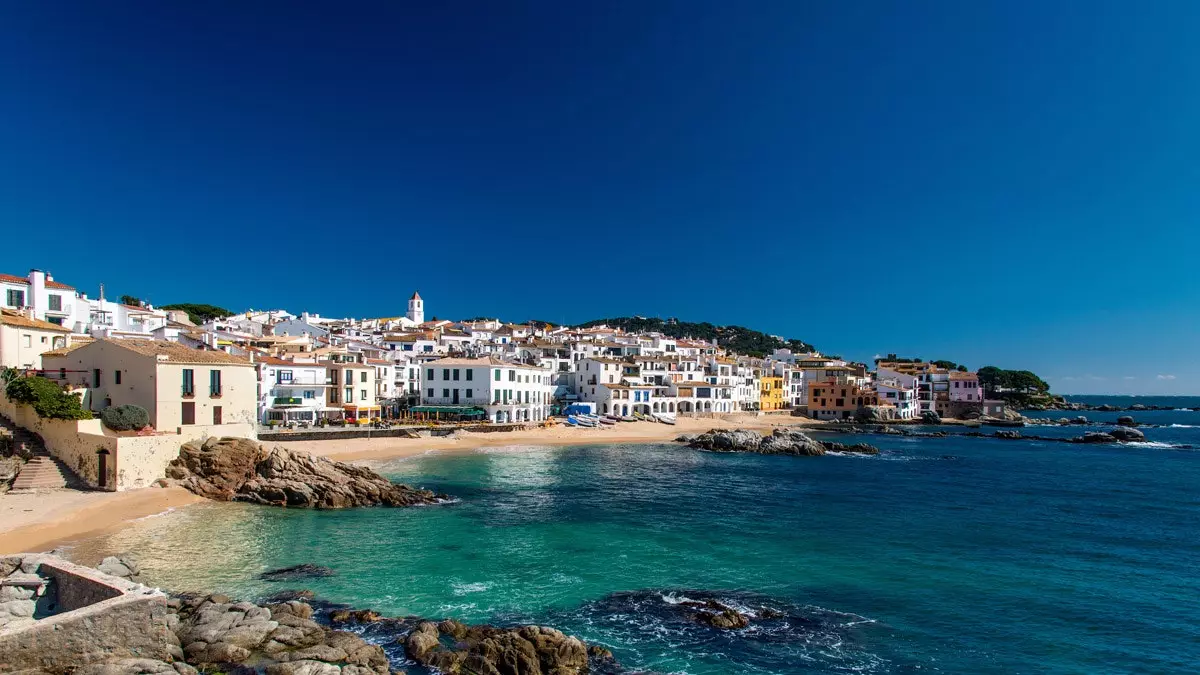 Calella de Palafrugell: mėgstamiausias keliautojų skaitytojų pakrantės miestas